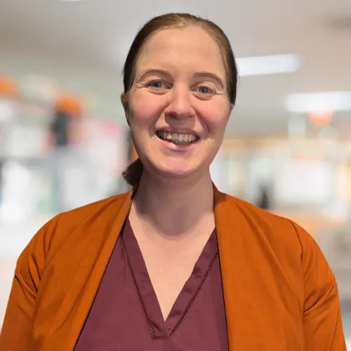 Dr Nadine Stringer